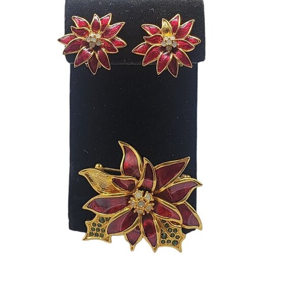 Nolan Miller Poinsettia Jewelry Set Red Enamel Gold Plated Brooch Clip On Earrin - Picture 3 of 16